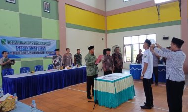 PENGURUS IRWAJA HADIRI PELANTIKAN KEPALA DUSUN V WAGE DESA MALEBER