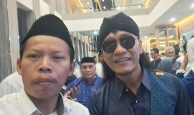 GUS MIFTAH DAN KEAJAIBAN KUN FAYAKUN ALLAH