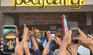Anies Baswedan Resmikan Kafe Pedjuang Banyumas Jadi Markas Relawan
