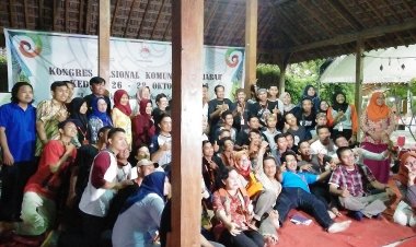 PEMASANGAN CHATTRA PADA STUPA INDUK CANDI BOROBUDUR DITOLAK KOMUNITAS-KOMUNITAS, PELESTARI, PEGIAT, PECINTA,  DAN AKTIVIS CAGAR BUDAYA INDONESIA