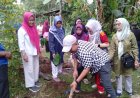 GERAKAN “SATU RUMAH SATU POHON” DIGULIRKAN DI RW 03 JATINEGARA KAUM